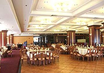 Hua Yi Hotel Shanghai Bagian luar foto